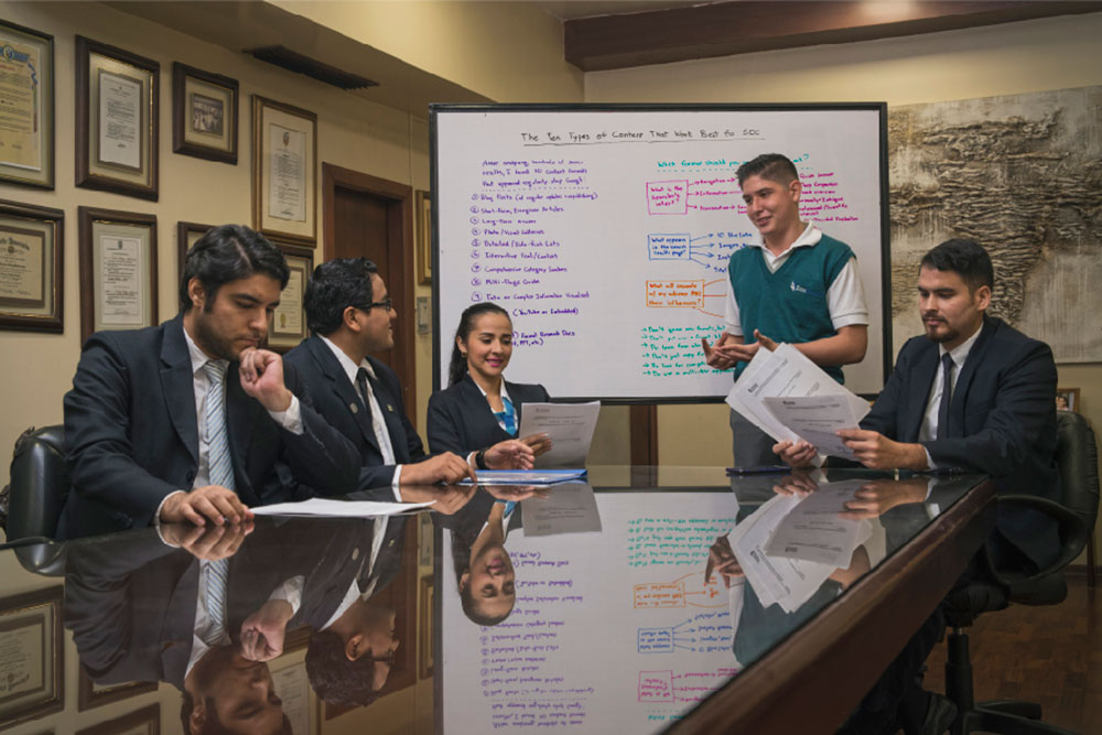 Jardín, escuela y colegio con educación bilingue en ecuador